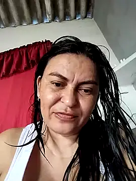 Snapshot of Horny-Mommy-Dirty chatting on December 2, 2025, 1:39 pm Horny-Mommy-Dirty online show from December 2, 2025, 1:39 pm