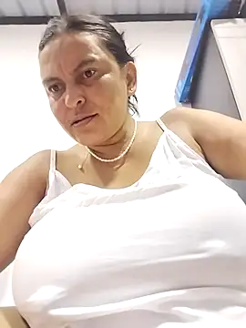 Snapshot of Horny-Mommy-Dirty chatting on February 14, 2026, 2:41 am Horny-Mommy-Dirty online show from February 14, 2026, 2:41 am