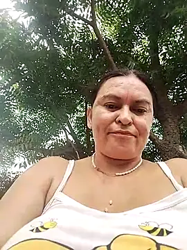 Snapshot of Horny-Mommy-Dirty chatting on March 19, 2026, 2:43 pm Horny-Mommy-Dirty online show from March 19, 2026, 2:43 pm