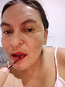 Snapshot of Horny-Mommy-Dirty chatting on June 20, 2026, 3:20 am Horny-Mommy-Dirty online show from June 20, 2026, 3:20 am