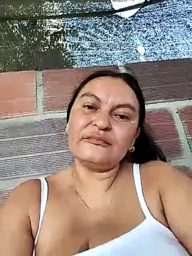 Horny-Mommy-Dirty online show from August 4, 2026, 1:57 pm