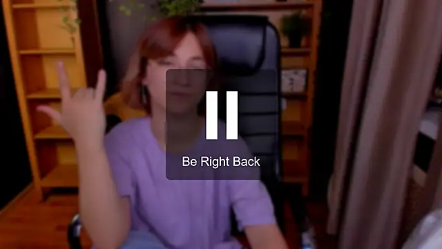 Moon13152 online show from October 30, 2025, 8:53 pm