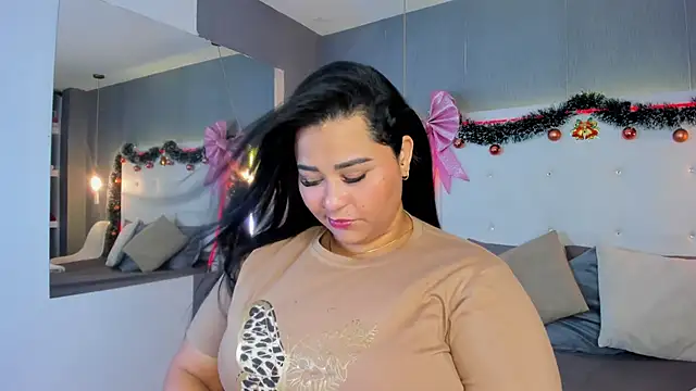 Clarigil online show from December 4, 2025, 9:01 pm