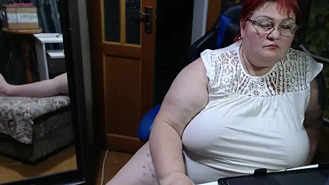 Goddess57 online show from March 12, 2025, 4:46 pm