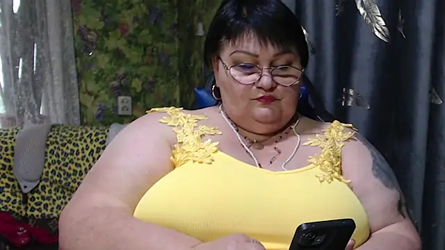 Snapshot of Goddess57 chatting on November 22, 2025, 10:36 am Goddess57 online show from November 22, 2025, 10:36 am