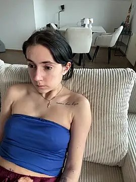 Snapshot of Lena_Lang chatting on February 13, 2026, 12:56 pm Lena Lang online show from February 13, 2026, 12:56 pm