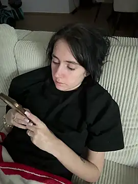 Snapshot of Lena_Lang chatting on March 3, 2026, 11:21 pm Lena Lang online show from March 3, 2026, 11:21 pm