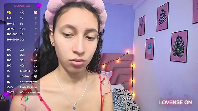 Beautifulskinny18 online show from March 6, 2025, 7:54 pm