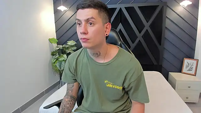 Yeiko Romero  online show from January 29, 2025, 5:13 pm