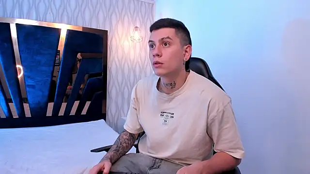 Yeiko Romero  online show from March 11, 2025, 5:35 pm