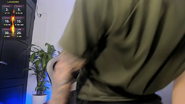 Yeiko Romero  online show from October 11, 2025, 4:12 am