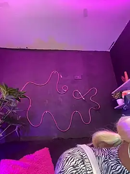 Snapshot of TIFFANYYSTAR chatting on September 29, 2025, 5:29 pm TIFFANYYSTAR online show from September 29, 2025, 5:29 pm