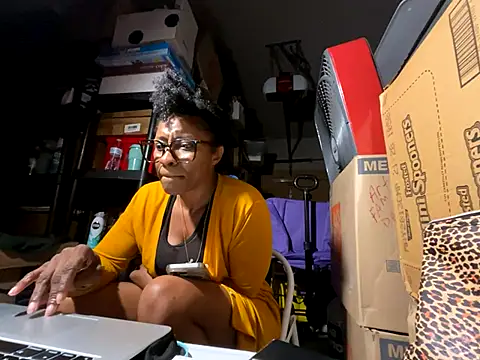 Snapshot of wynterheat chatting on October 12, 2025, 4:50 pm wynterheat online show from October 12, 2025, 4:50 pm