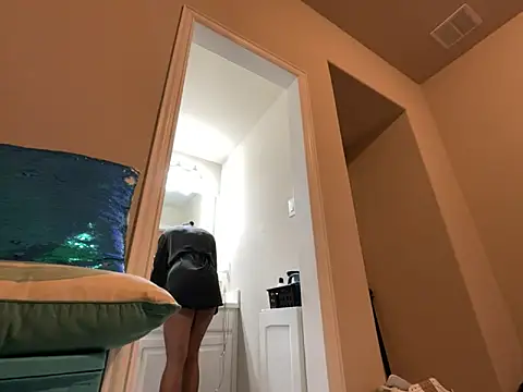 Snapshot of wynterheat chatting on October 16, 2025, 7:53 am wynterheat online show from October 16, 2025, 7:53 am