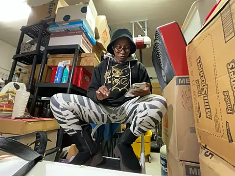 Snapshot of wynterheat chatting on October 30, 2025, 4:58 am wynterheat online show from October 30, 2025, 4:58 am