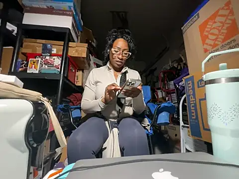 Snapshot of wynterheat chatting on March 4, 2026, 9:26 am wynterheat online show from March 4, 2026, 9:26 am