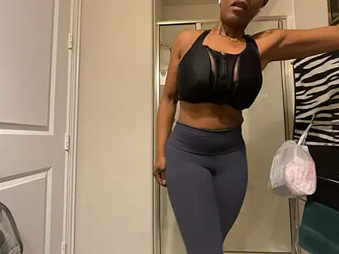 Snapshot of wynterheat chatting on March 5, 2026, 10:11 am wynterheat online show from March 5, 2026, 10:11 am