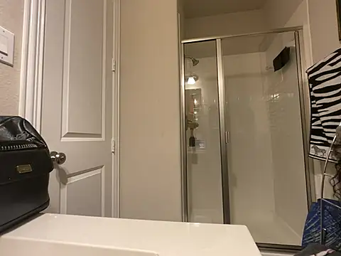 Snapshot of wynterheat chatting on March 14, 2026, 7:03 am wynterheat online show from March 14, 2026, 7:03 am