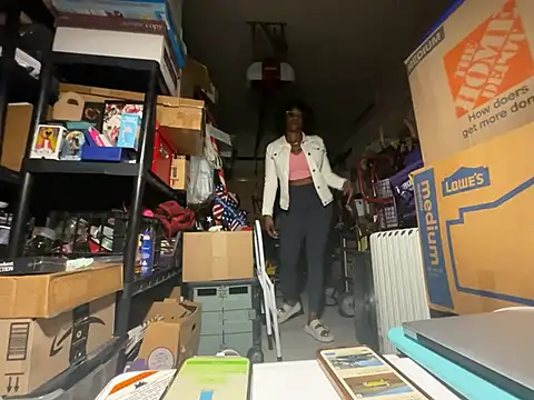 Snapshot of wynterheat chatting on April 2, 2026, 5:05 am wynterheat online show from April 2, 2026, 5:05 am