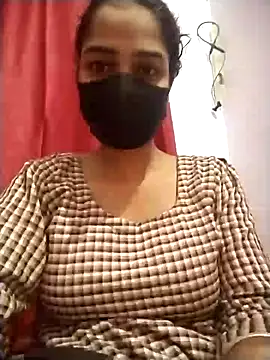 aarjulove online show from December 12, 2024, 4:43 pm