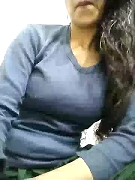 aarjulove online show from December 13, 2024, 4:05 pm