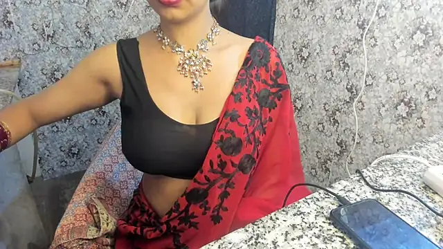 aarjulove online show from February 25, 2025, 5:15 pm