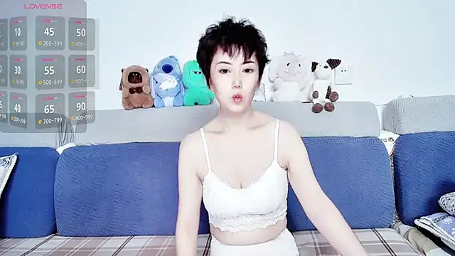 Snapshot of 9ering-Er chatting on October 13, 2025, 6:24 am 9ering-Er online show from October 13, 2025, 6:24 am