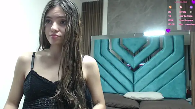 ValeryLargo online show from December 31, 2024, 1:08 pm