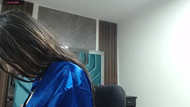ValeryLargo online show from February 10, 2025, 12:29 pm