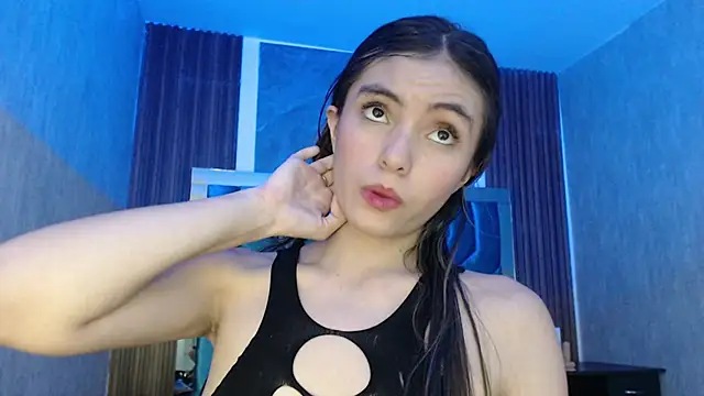 ValeryLargo online show from March 10, 2025, 4:03 pm