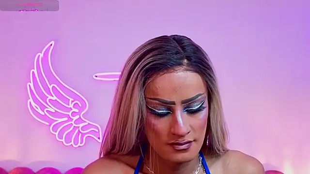 Snapshot of _scarletmoore chatting on September 22, 2025, 9:44 am scarletmoore online show from September 22, 2025, 9:44 am