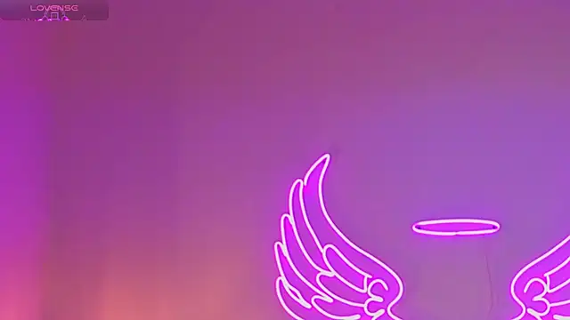 Snapshot of _scarletmoore chatting on October 9, 2025, 11:30 am scarletmoore online show from October 9, 2025, 11:30 am