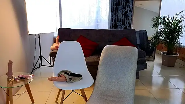 camil milfdream online show from January 5, 2025, 2:30 pm
