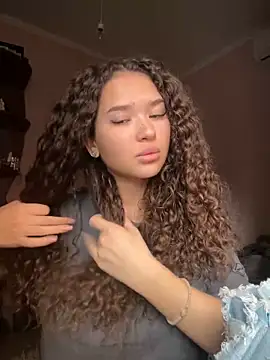 Snapshot of Denise_Garciia chatting on December 13, 2024, 11:45 am Denise Garciia online show from December 13, 2024, 11:45 am