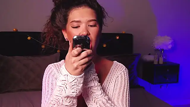 Snapshot of Denise_Garciia chatting on December 14, 2024, 2:53 pm Denise Garciia online show from December 14, 2024, 2:53 pm