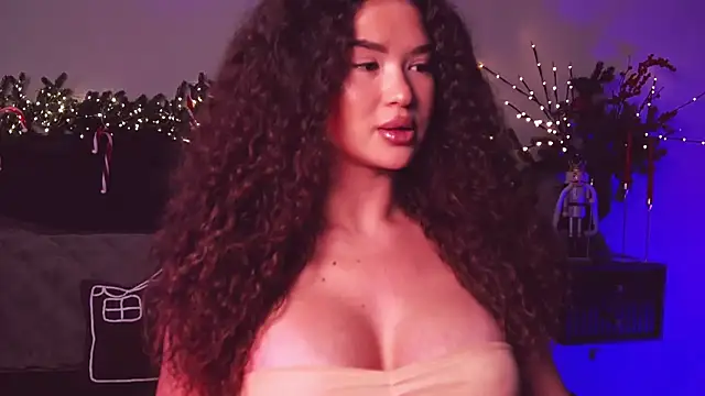 Snapshot of Denise_Garciia chatting on December 25, 2024, 12:15 pm Denise Garciia online show from December 25, 2024, 12:15 pm