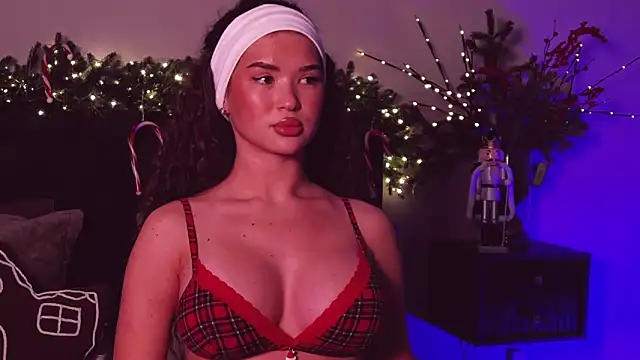 Snapshot of Denise_Garciia chatting on January 6, 2025, 5:27 pm Denise Garciia online show from January 6, 2025, 5:27 pm