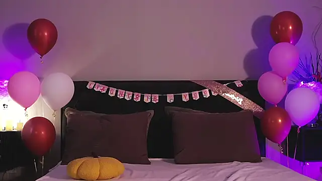 Snapshot of Denise_Garciia chatting on September 28, 2025, 12:32 pm Denise Garciia online show from September 28, 2025, 12:32 pm