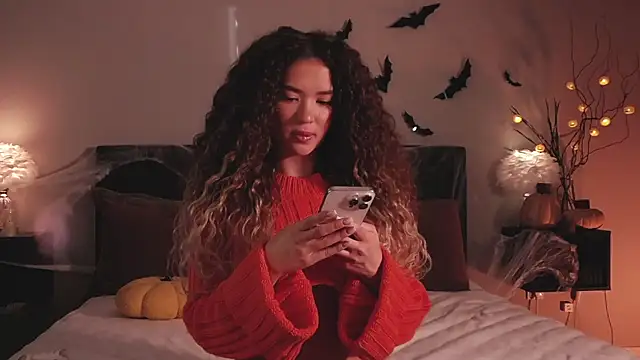 Snapshot of Denise_Garciia chatting on October 29, 2025, 1:13 pm Denise Garciia online show from October 29, 2025, 1:13 pm