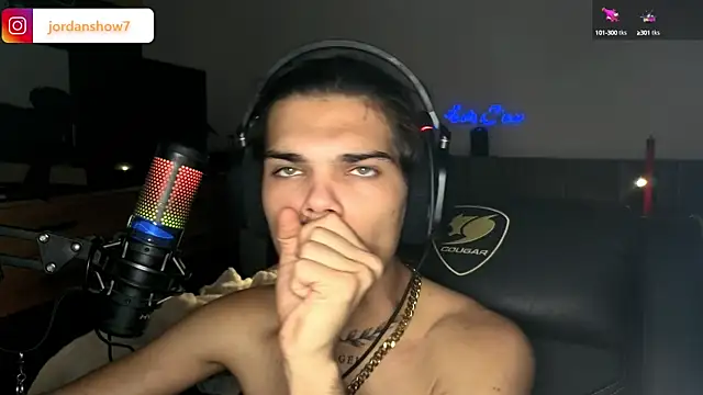 Snapshot of JordanShow chatting on September 13, 2025, 8:19 pm JordanShow online show from September 13, 2025, 8:19 pm