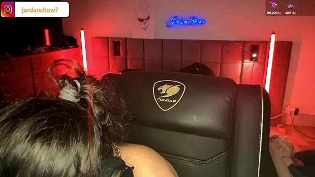 Snapshot of JordanShow chatting on October 2, 2025, 7:32 pm JordanShow online show from October 2, 2025, 7:32 pm