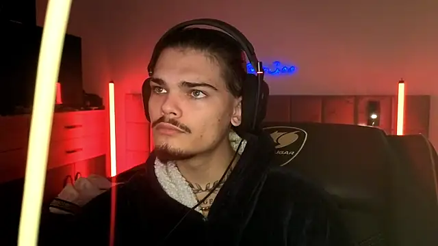 Snapshot of JordanShow chatting on October 5, 2025, 6:06 pm JordanShow online show from October 5, 2025, 6:06 pm