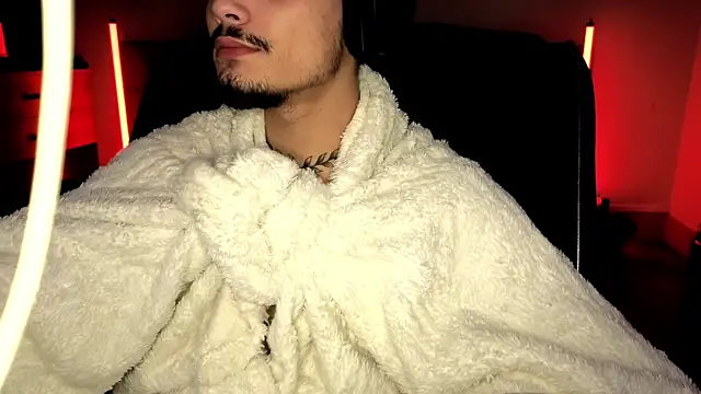 Snapshot of JordanShow chatting on October 19, 2025, 9:26 pm JordanShow online show from October 19, 2025, 9:26 pm