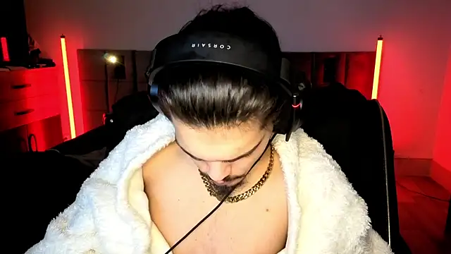 Snapshot of JordanShow chatting on October 22, 2025, 10:26 am JordanShow online show from October 22, 2025, 10:26 am