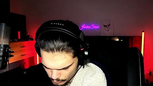 Snapshot of JordanShow chatting on October 28, 2025, 4:42 pm JordanShow online show from October 28, 2025, 4:42 pm