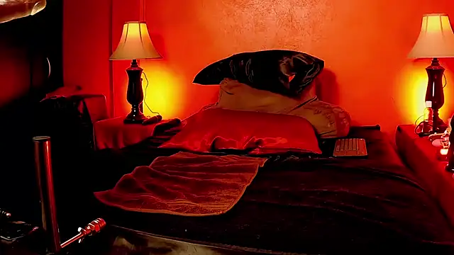 jennStarCD online show from January 4, 2025, 8:28 am