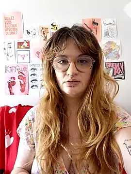 Snapshot of PrincesseMalicia chatting on April 7, 2026, 12:49 pm PrincesseMalicia online show from April 7, 2026, 12:49 pm