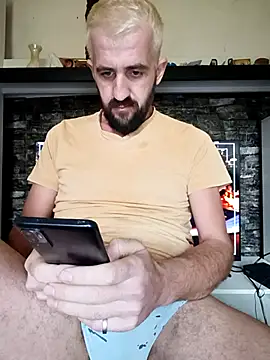 Snapshot of GrofLicno chatting on February 11, 2026, 1:27 pm GrofLicno online show from February 11, 2026, 1:27 pm