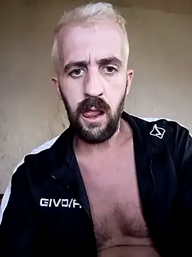 Snapshot of GrofLicno chatting on February 13, 2026, 1:07 pm GrofLicno online show from February 13, 2026, 1:07 pm