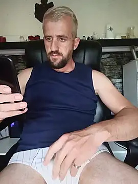 GrofLicno online show from May 24, 2026, 3:39 pm
